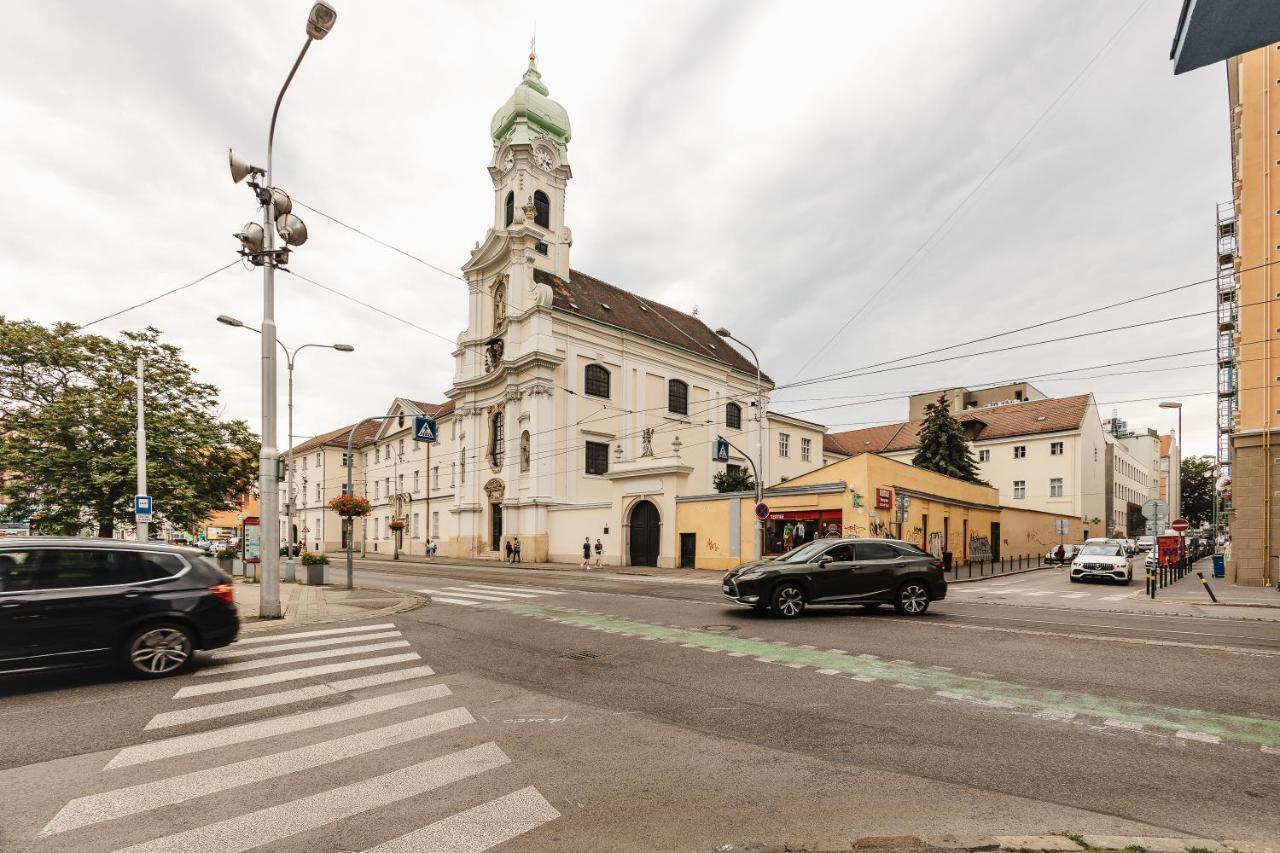 Apartment Friends Bratislava Downtown !!! Ngoại thất bức ảnh